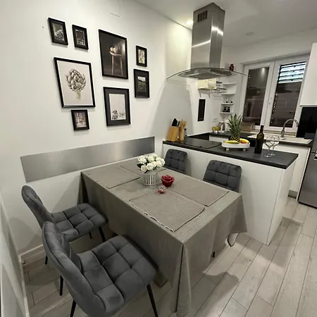 Apartment Leo *