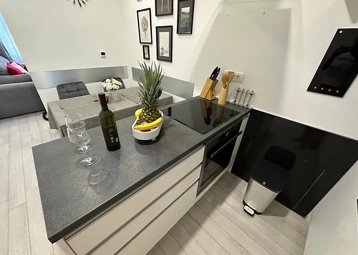 דירה Leo זאדאר